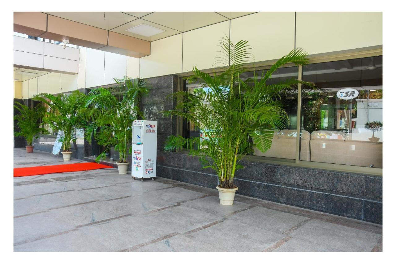 Hotel Sr Tiruchendur Tiruchchendūr Екстериор снимка