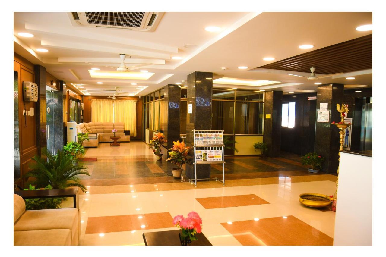 Hotel Sr Tiruchendur Tiruchchendūr Екстериор снимка